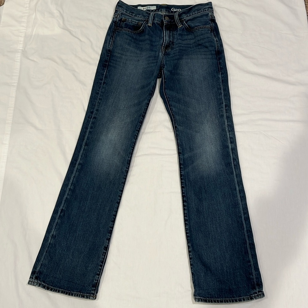 EUC Gap Bootcut Jeans 28x32